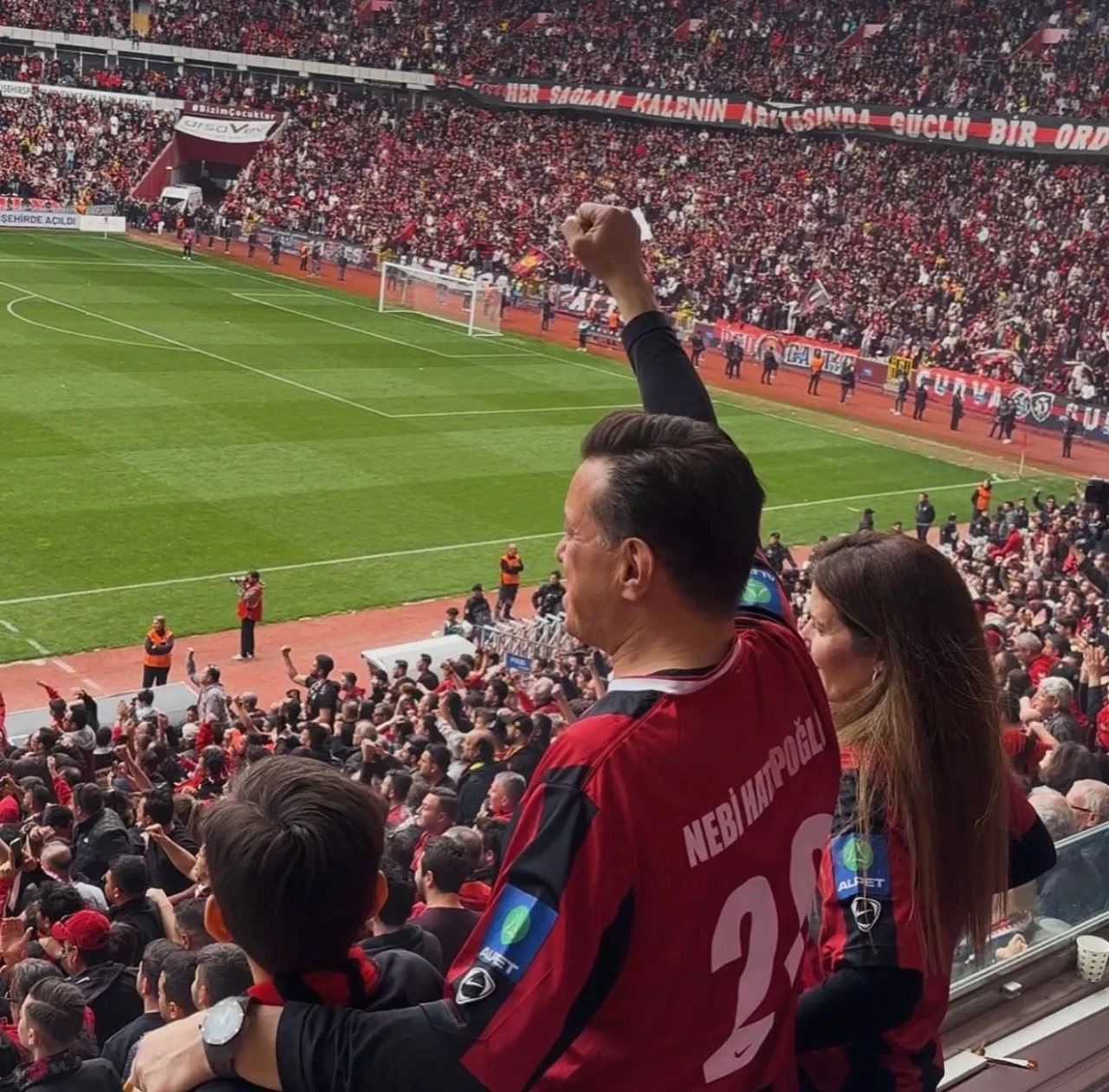 Nebi Hatipoğlu’ndan Eskişehirspor’a rekor çağrısı