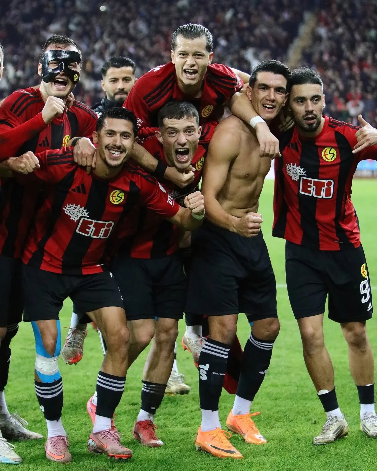 ​⚡️ Zirve Alevi Kütahya'da Yanacak! |