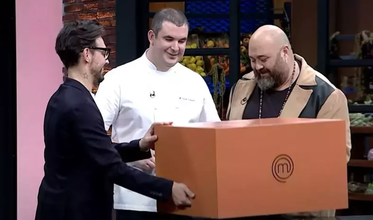 Osman Sezener Eşi Kim?