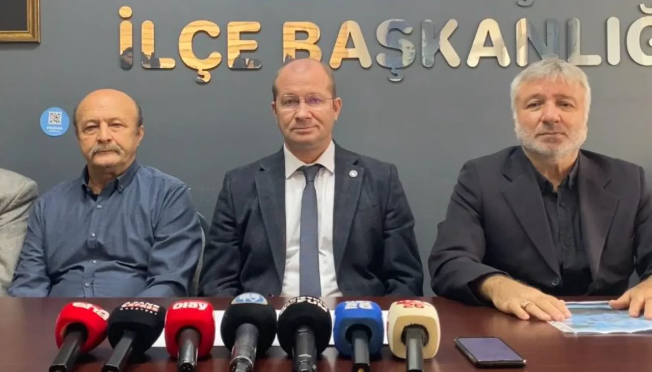 İyi Parti Tepebaşı İlçe Başkanlığı'ndan Yeşiltepe için Referandum Çağrısı