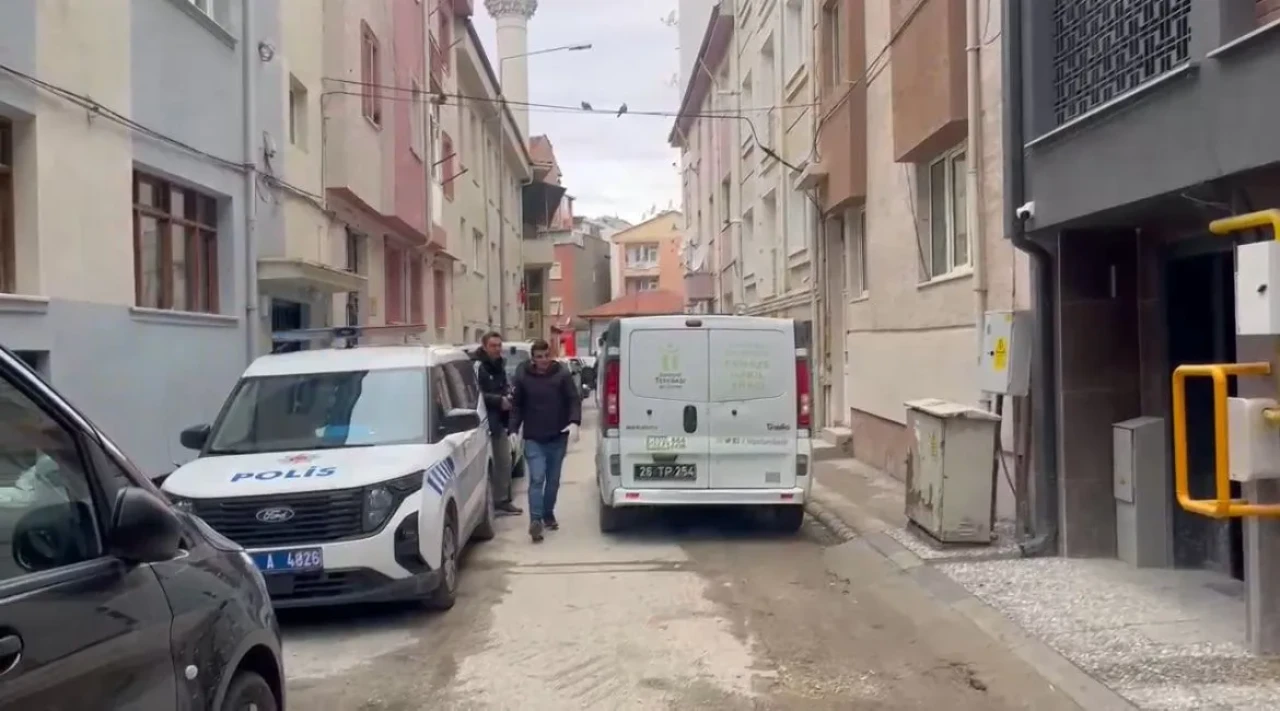 Eskişehir’de 43 Yaşındaki H.Ç. Evinde Ölü Bulundu