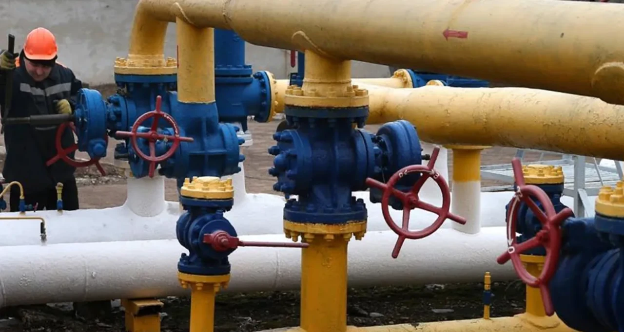 AB’den Rusya’ya Dev Darbe: 2027’ye Kadar Tüm Rus Gazı Yasağı!