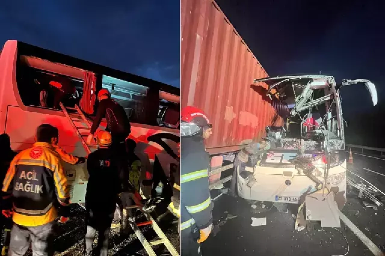 Yolcu Otobüsü Tıra Arkadan Çarptı: 7 Ölü, 11 Yaralı!