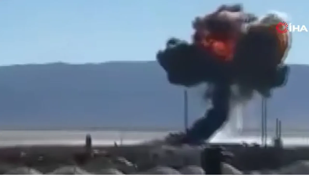 ABD’de F-16C savaş uçağı eğitim sırasında çöle düştü