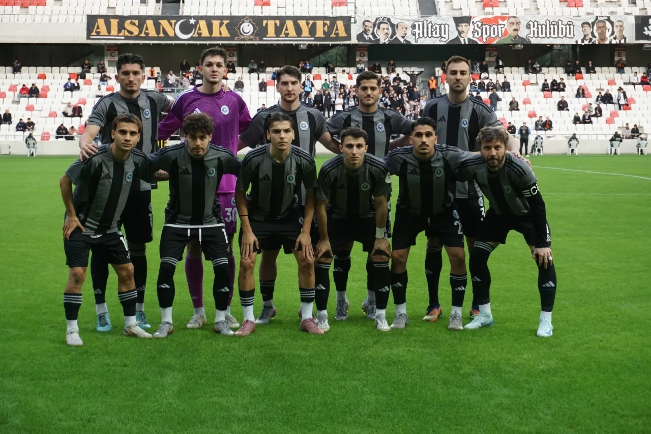 ⚽ Altay, Evinde Rahat Nefes Aldı: Eskişehir Anadolu SF'yi 2-0 Mağlup Etti