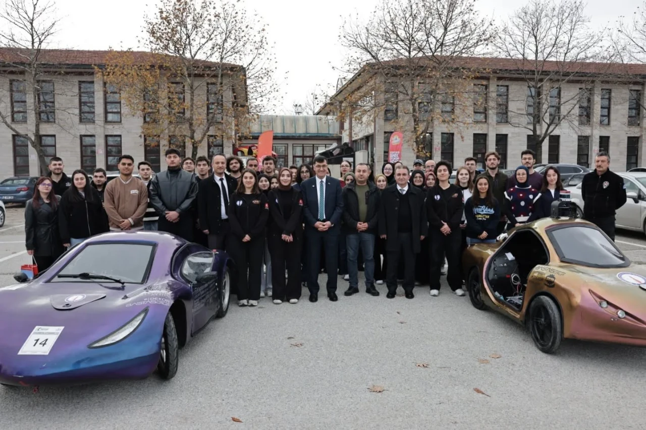 Kütahya’da genç mühendislerin enerji projesine destek ziyareti