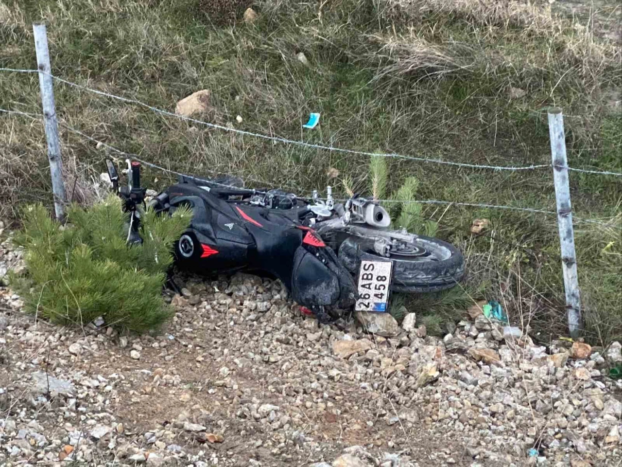 Bilecik’te Motosiklet Köprüden Düştü: 1 Yaralı