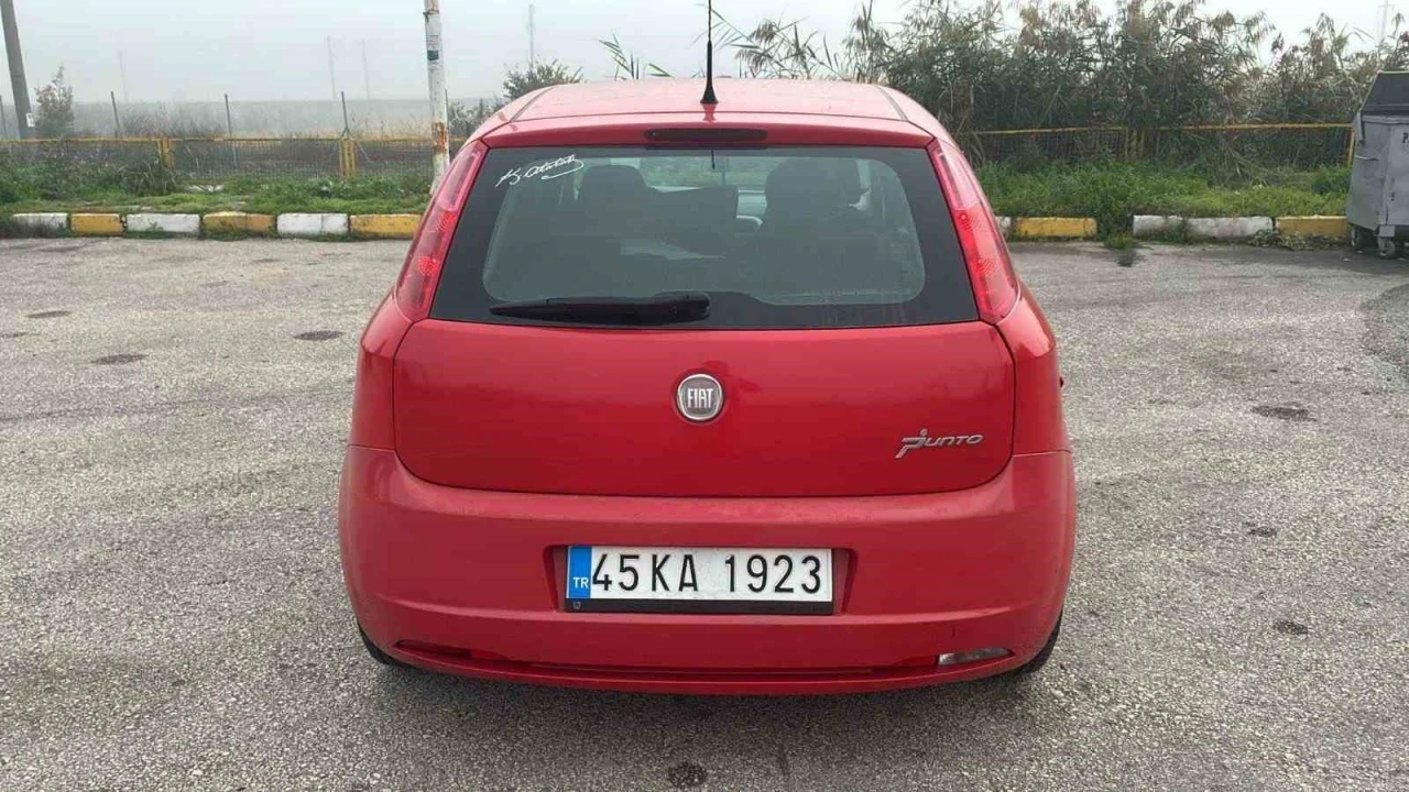 Bilecik’te Jandarmanın Trafik Denetiminde Hacizli Araç Yakalandı