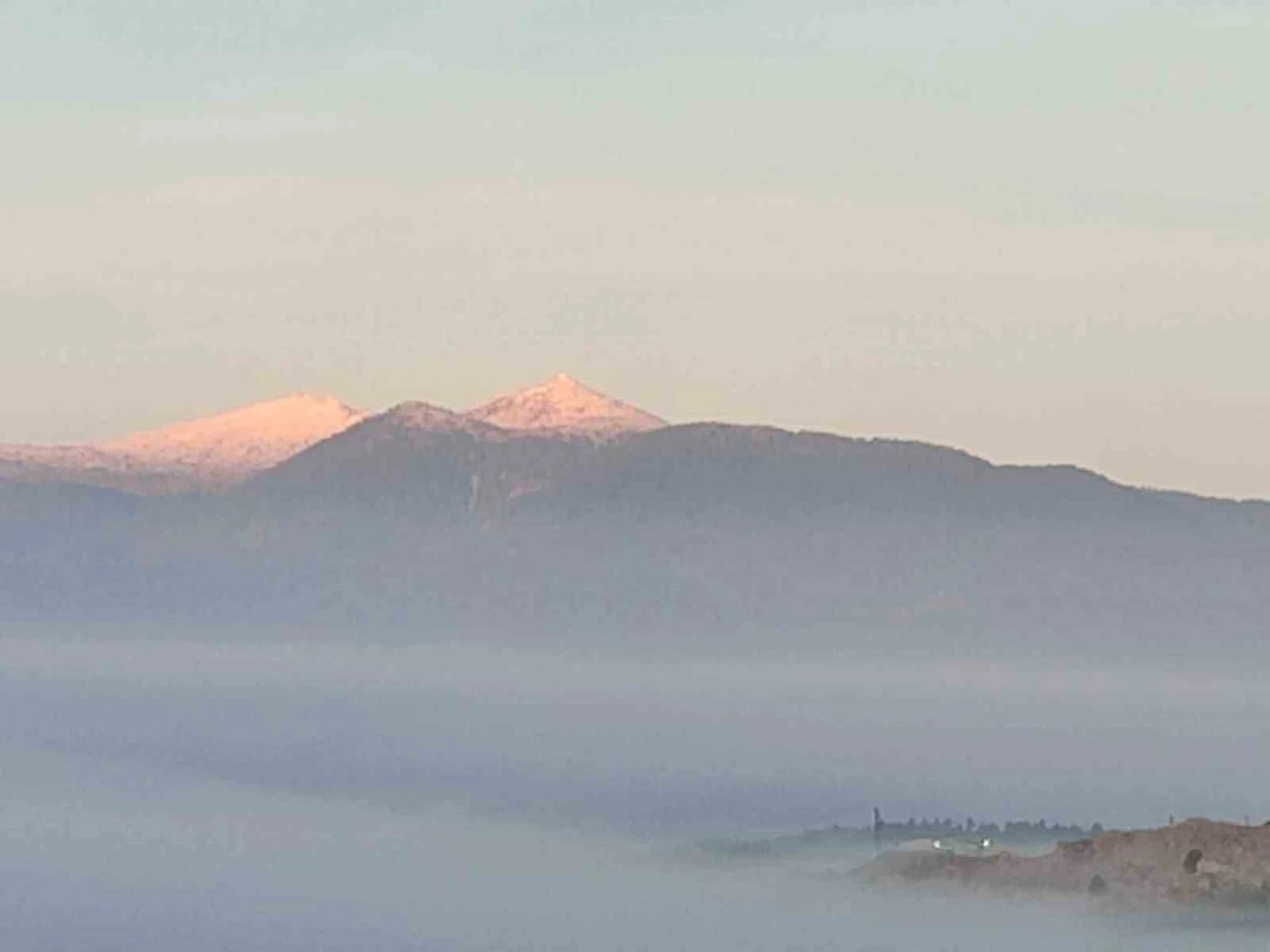 Kütahya'da Eğrigöz Dağı Beyaza Büründü