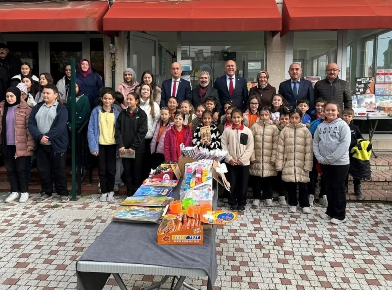 Hisarcık’ta Kültürel Buluşma: Kitap Fuarı Başladı