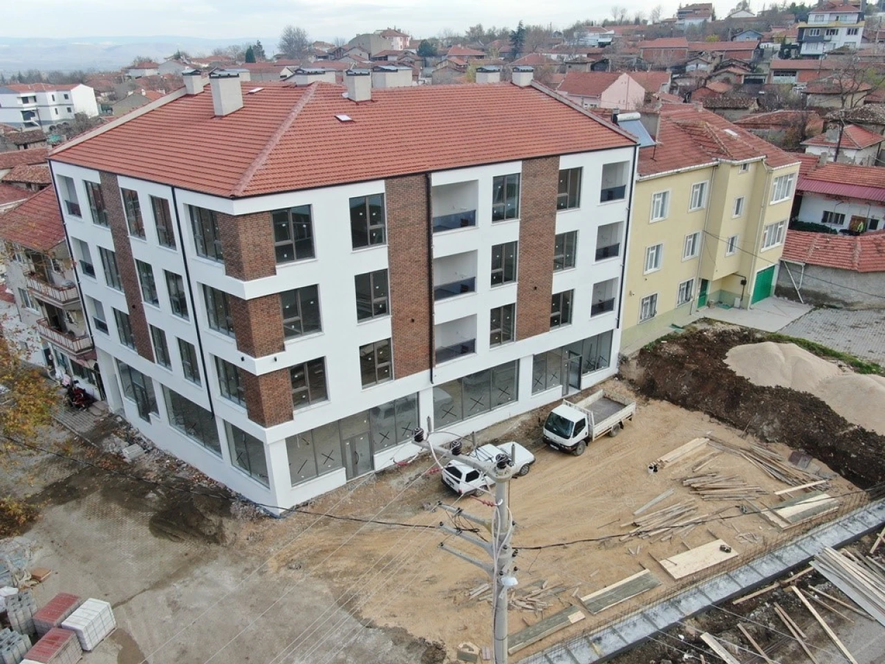 İnönü’nün Konut İhtiyacına Çözüm: İsmetpaşa Projesinde Çalışmalar Tamamlanıyor