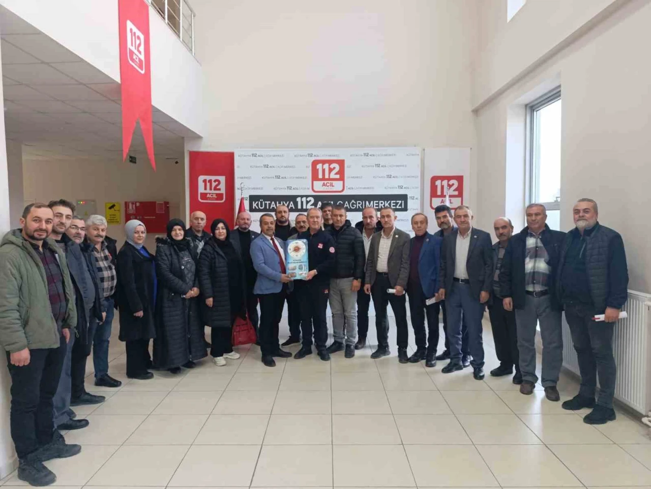 Kütahya'da Muhtarlar 112 Acil Çağrı Merkezi’nin Sistemlerini Yerinde İnceledi