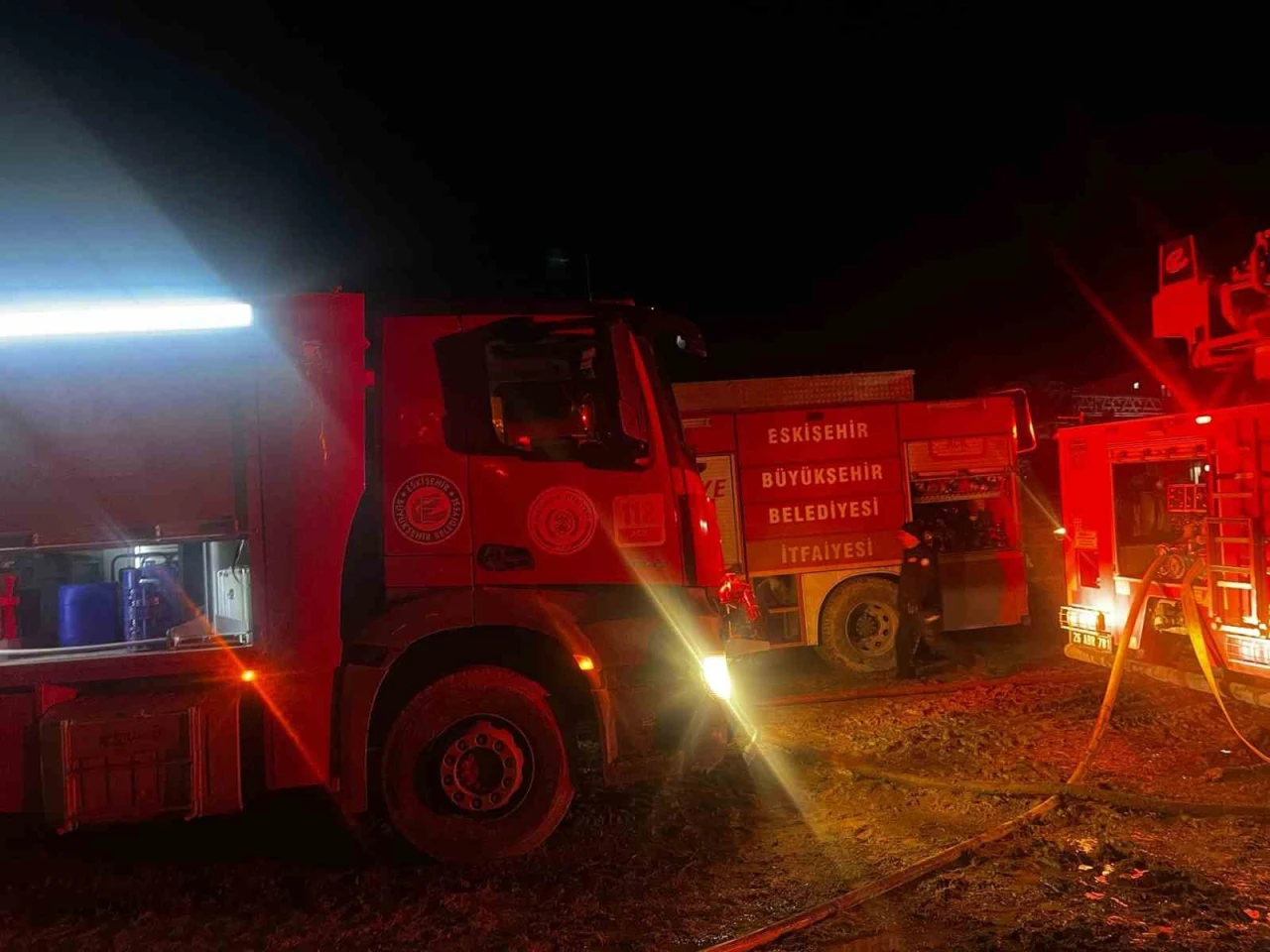 Alpu’daki Yangında Çiftlik Kül Oldu