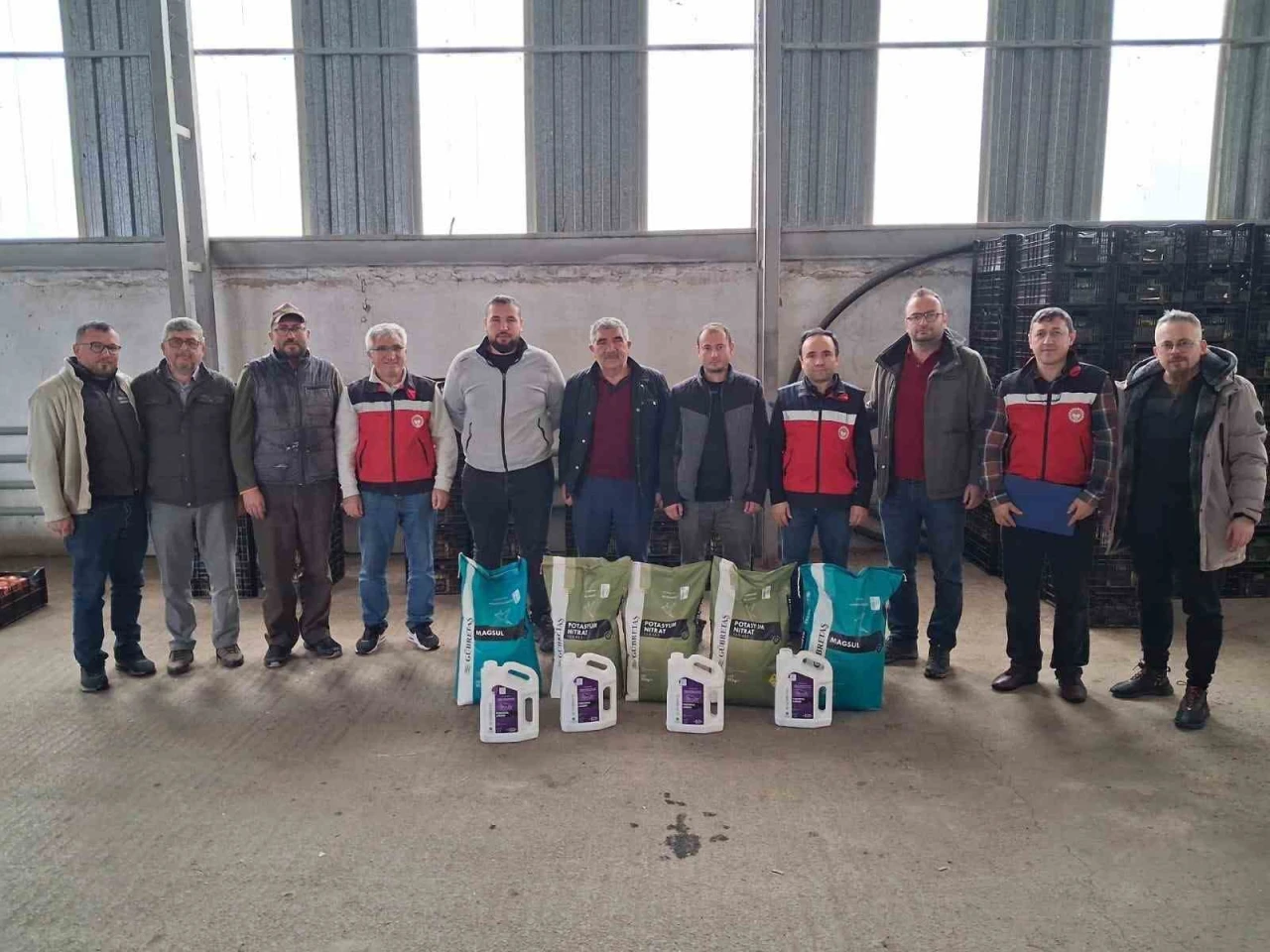 Simav’da iyi tarım üreticilerine 2,5 ton gübre desteği