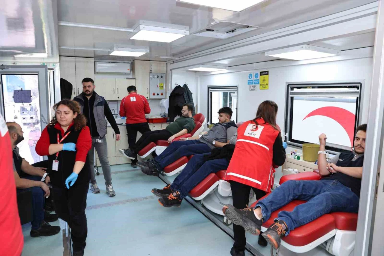TEI çalışanları kan bağışı kampanyasına katıldı