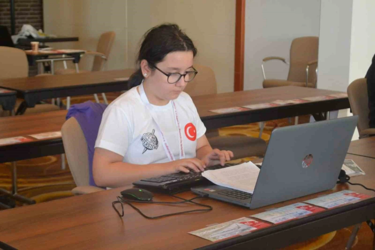 Bilgisayar klavye yarışında Türkiye dünya şampiyonu oldu