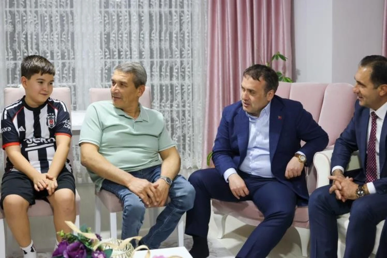 Bilecik Valisi Sözer aile ziyareti yaparak talepleri yerinde dinledi