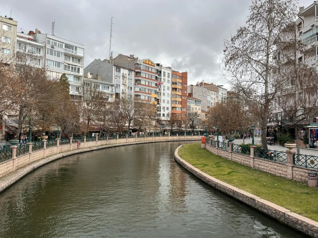 Eskişehir'de Kuvvetli Rüzgar Uyarısı