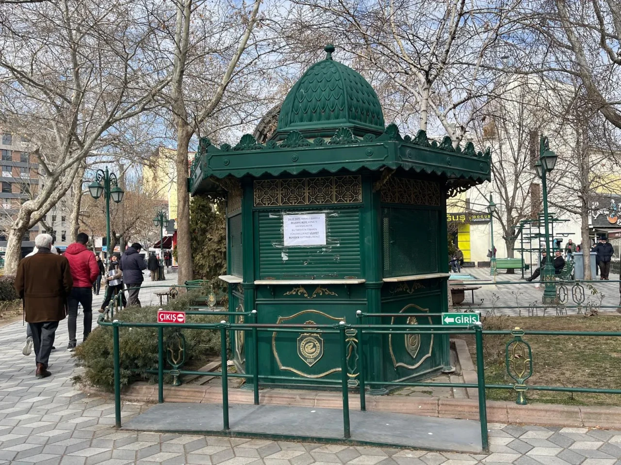 Eskişehir’deki tramvay durağı büfesi kapatıldı, yerine ne yapılacak?