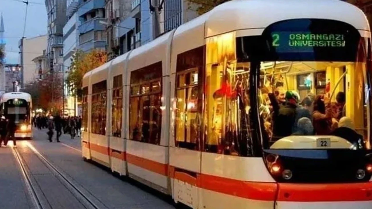 Eskişehir’de Tramvay Seferleri Kazanın Ardından Normale Döndü