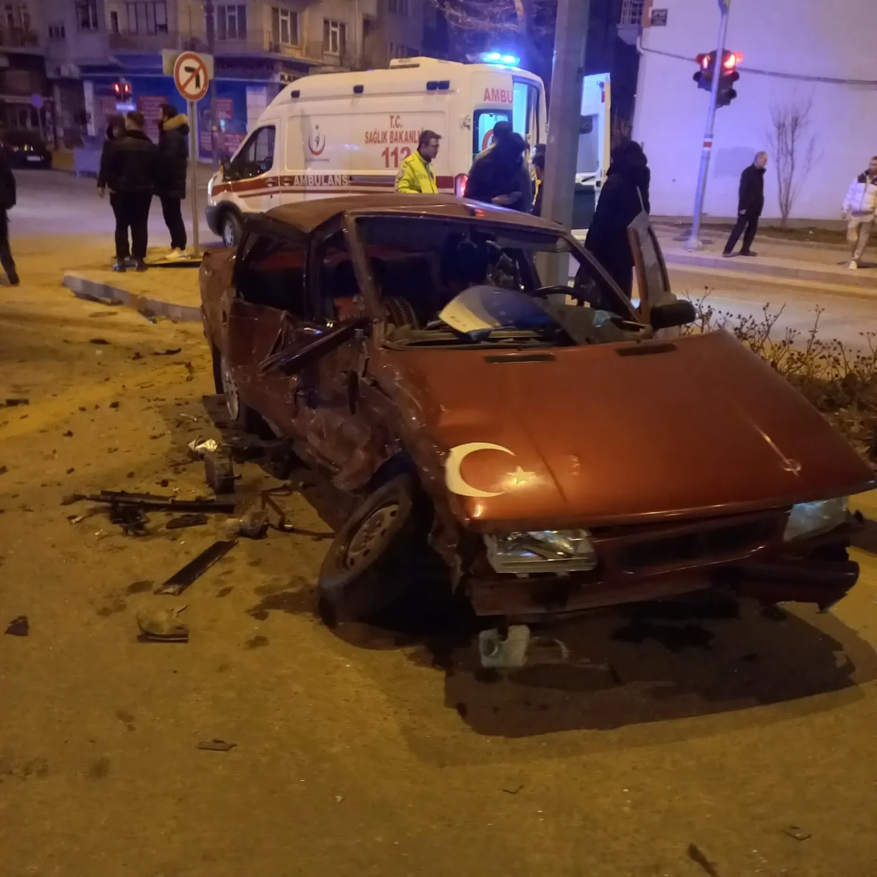 Eskişehir’de Kavşakta Kaza: 7 Yaralı