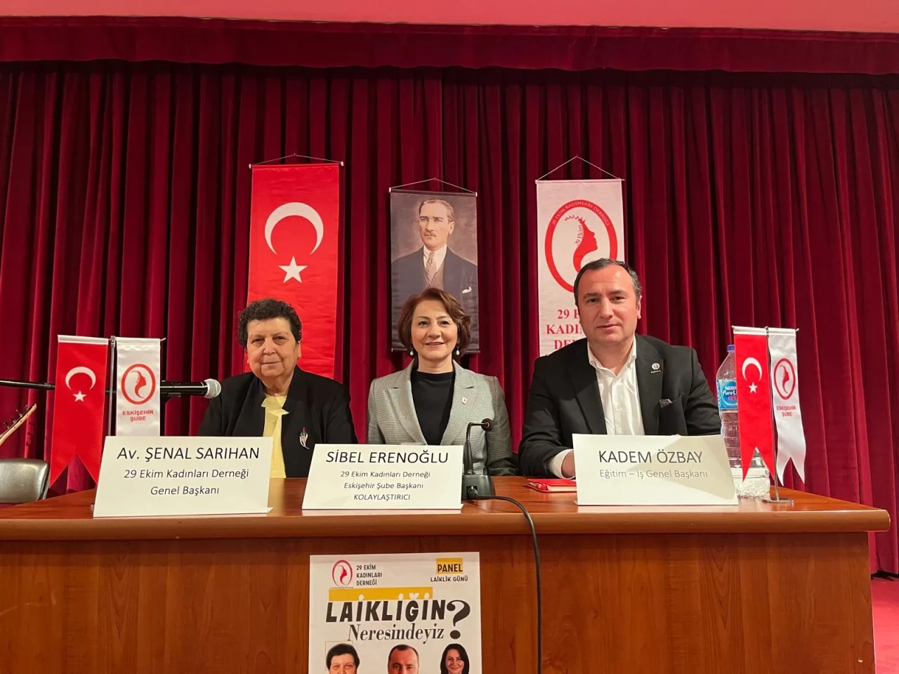 Eskişehir'de "Laikliğin Neresindeyiz?" Konulu Panel Gerçekleştirildi