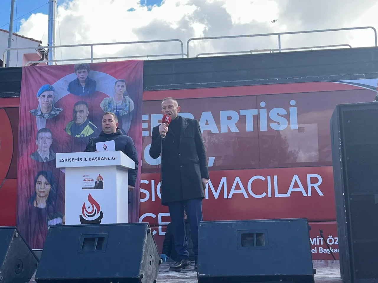 Zafer Partisi Eskişehir Odunpazarı Meydanı’nda Adalet Mitingi Düzenledi