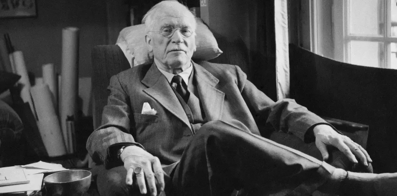 Carl Jung Kimdir? Hayatı, Teorileri ve Psikolojiye Katkıları