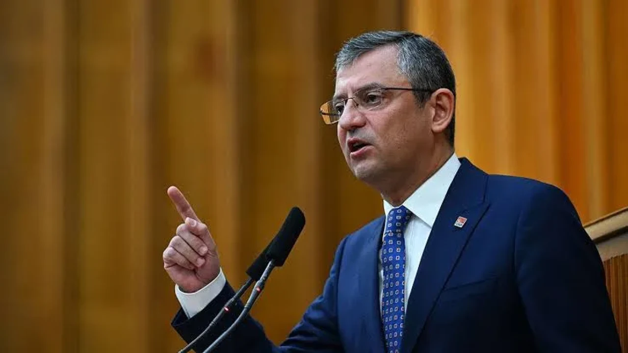 CHP Lideri Özel: "Bu Bir Darbedir, Direneceğiz!"