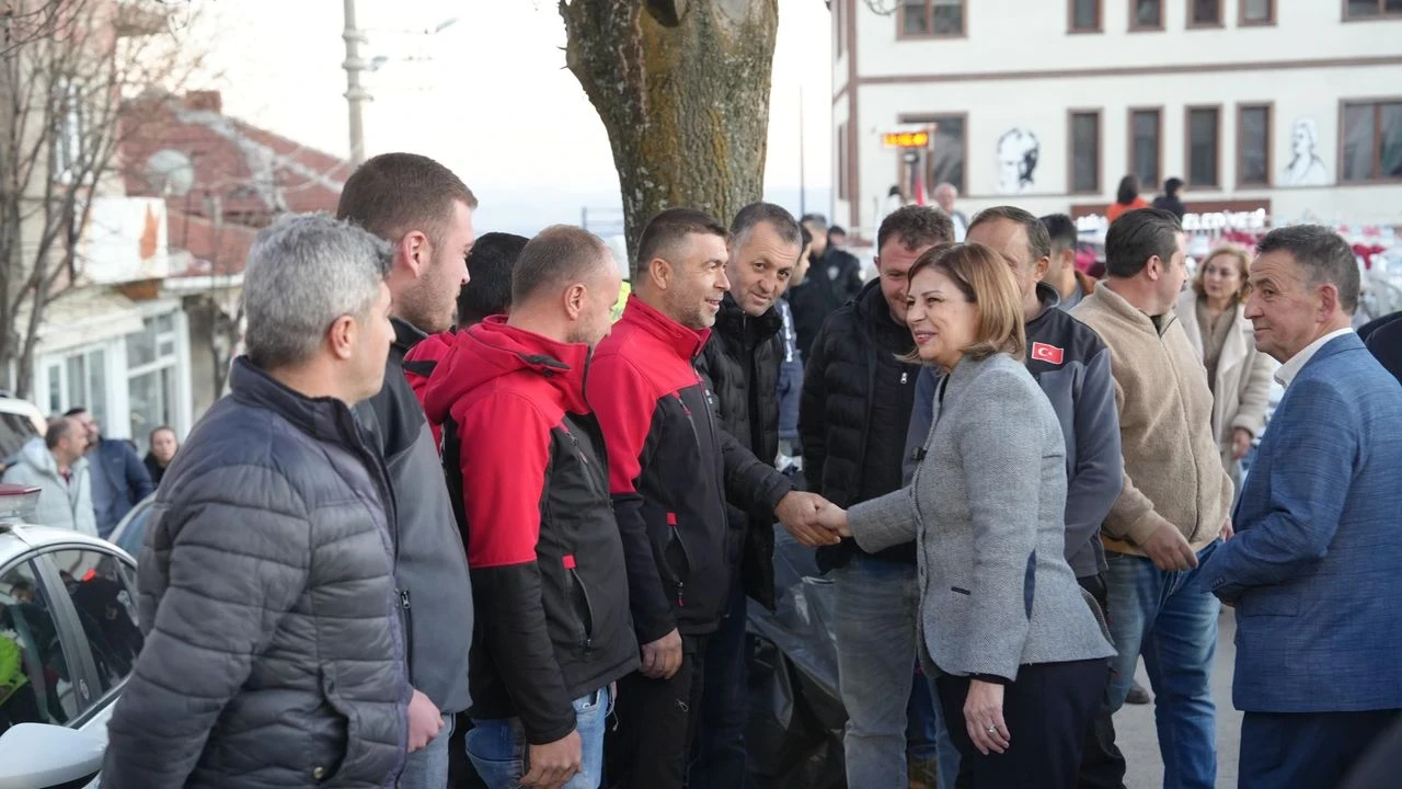 Başkan Ünlüce’nin Kurduğu İftar Sofrası Gönülleri Isıttı!