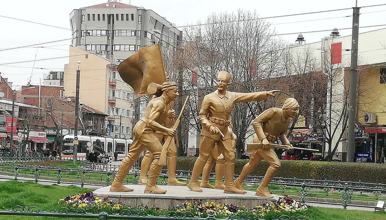 Çanakkale kahramanlarına Eskişehir’den vefa mesajları