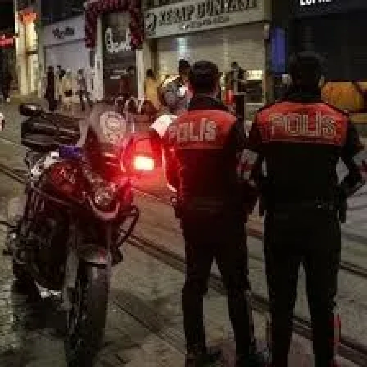 Polisin Durdurduğu Şüphelinin Üzerinden Çıkanlar Şaşırttı