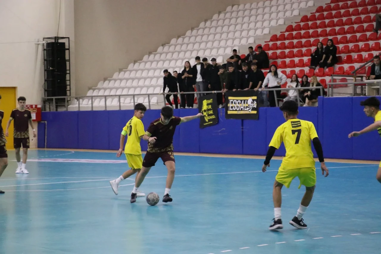 Porsuk Spor Salonu'nda Futsal Coşkusu!