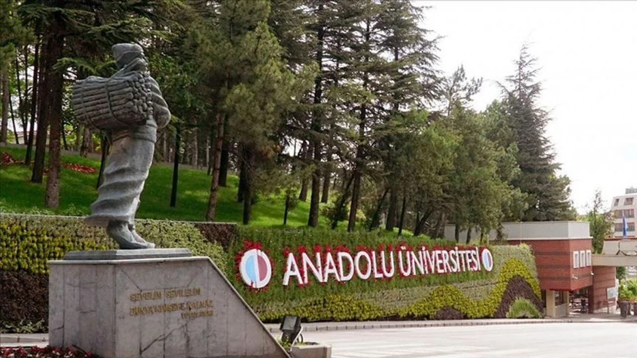 Anadolu Üniversitesi, Türkiye'de 18. Sırada Yer Aldı