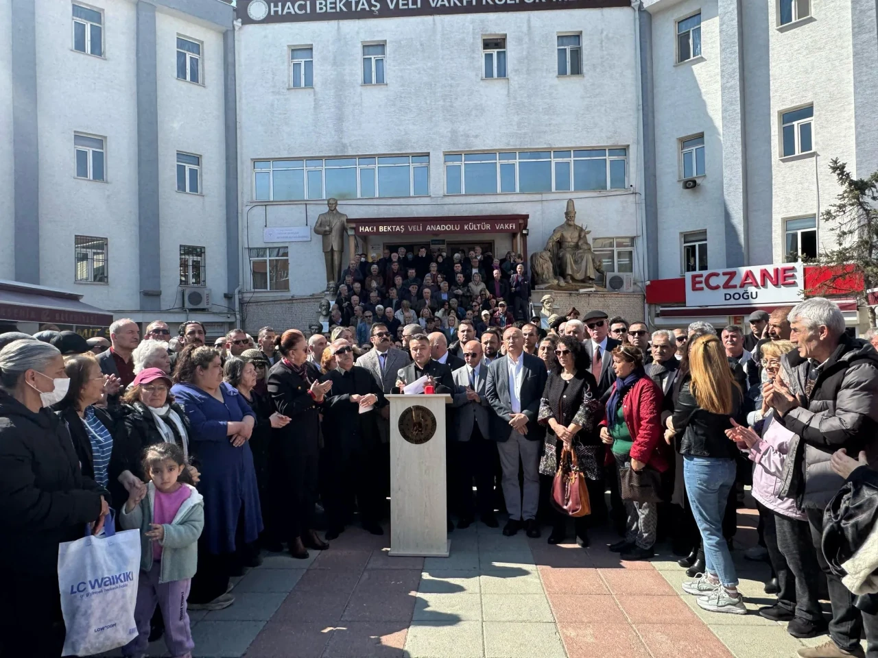 Suriye’deki olaylara Eskişehir’den güçlü tepki