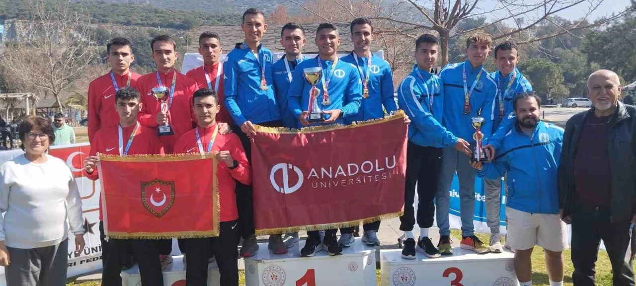 Anadolu Üniversitesi Kros Takımı Tarih Yazdı!