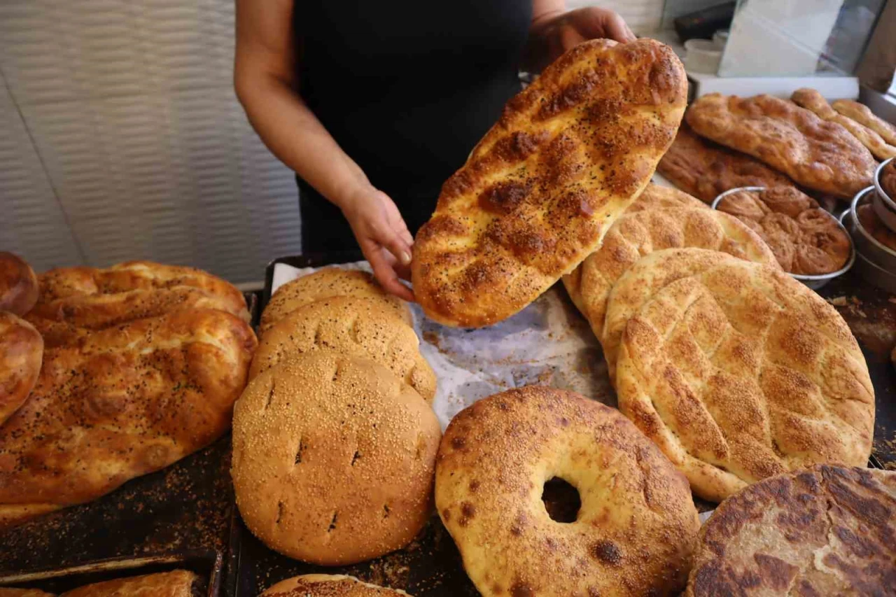 Eskişehir'de Askıda Pide Kampanyasına Destek Az Kaldı