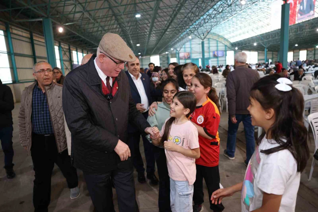 Odunpazarı Belediye Başkanı 75'inci Yıl Mahallesi'ndeki Vatandaşlarla Buluştu