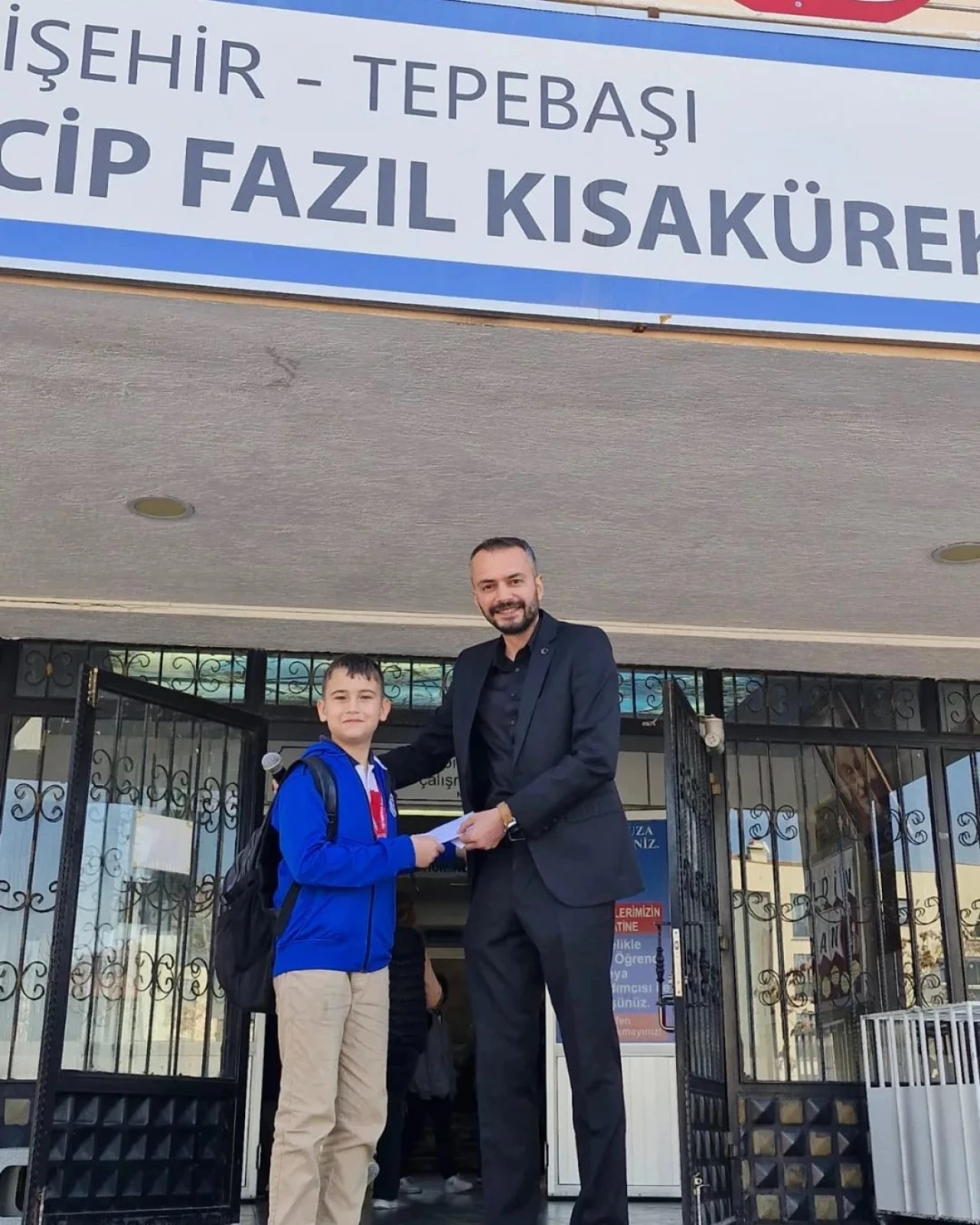 Eskişehir'de Muay Thai Turnuvasında Necip Fazıl Ortaokulu'ndan Şampiyon Çıktı