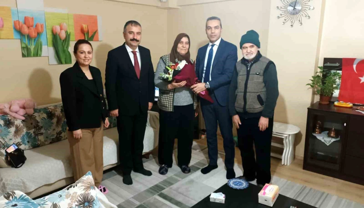 Vali Yardımcısı Çiçek ve İl Müdürü'nden Aile Yılı'na Özel Ziyaret