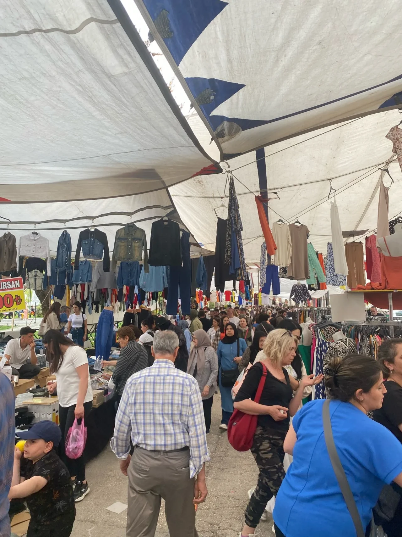 Vatandaşlar tatil gününde akın etti