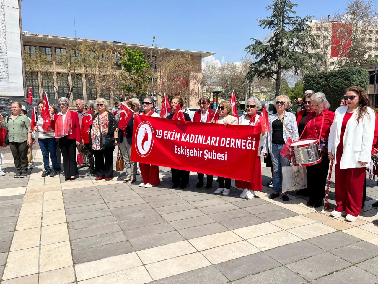 Eskişehir'de bando eşliğinde egemenliğe yürüyüş