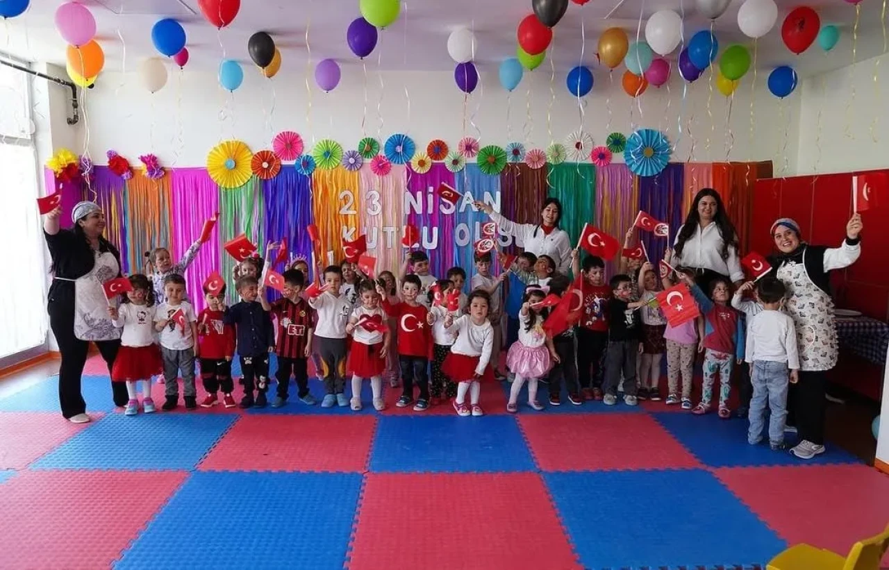 Tepebaşı Belediyesi Oyun Merkezlerinde 23 Nisan Coşkusu