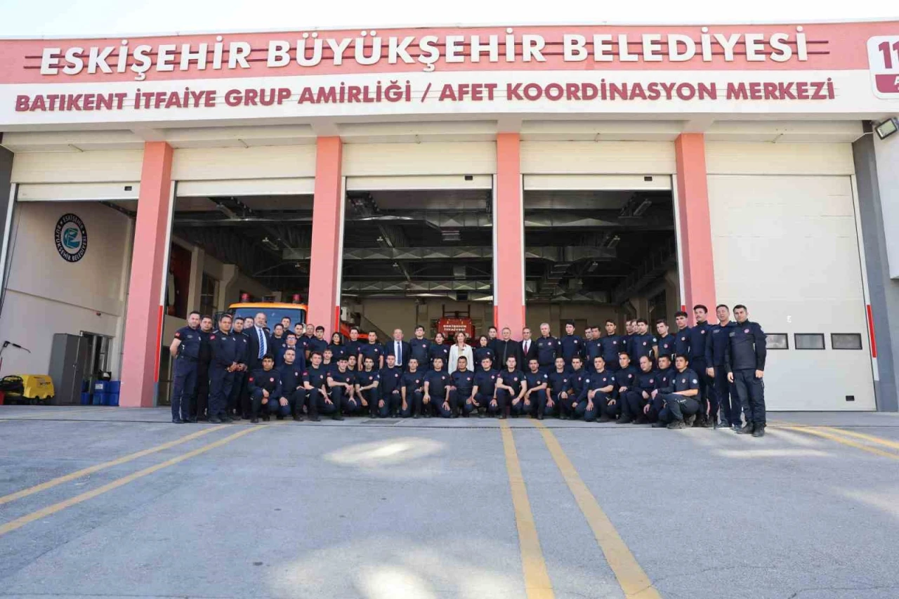 Yeni İtfaiye Erlerine Başkan Ünlüce’den Destek Ziyareti