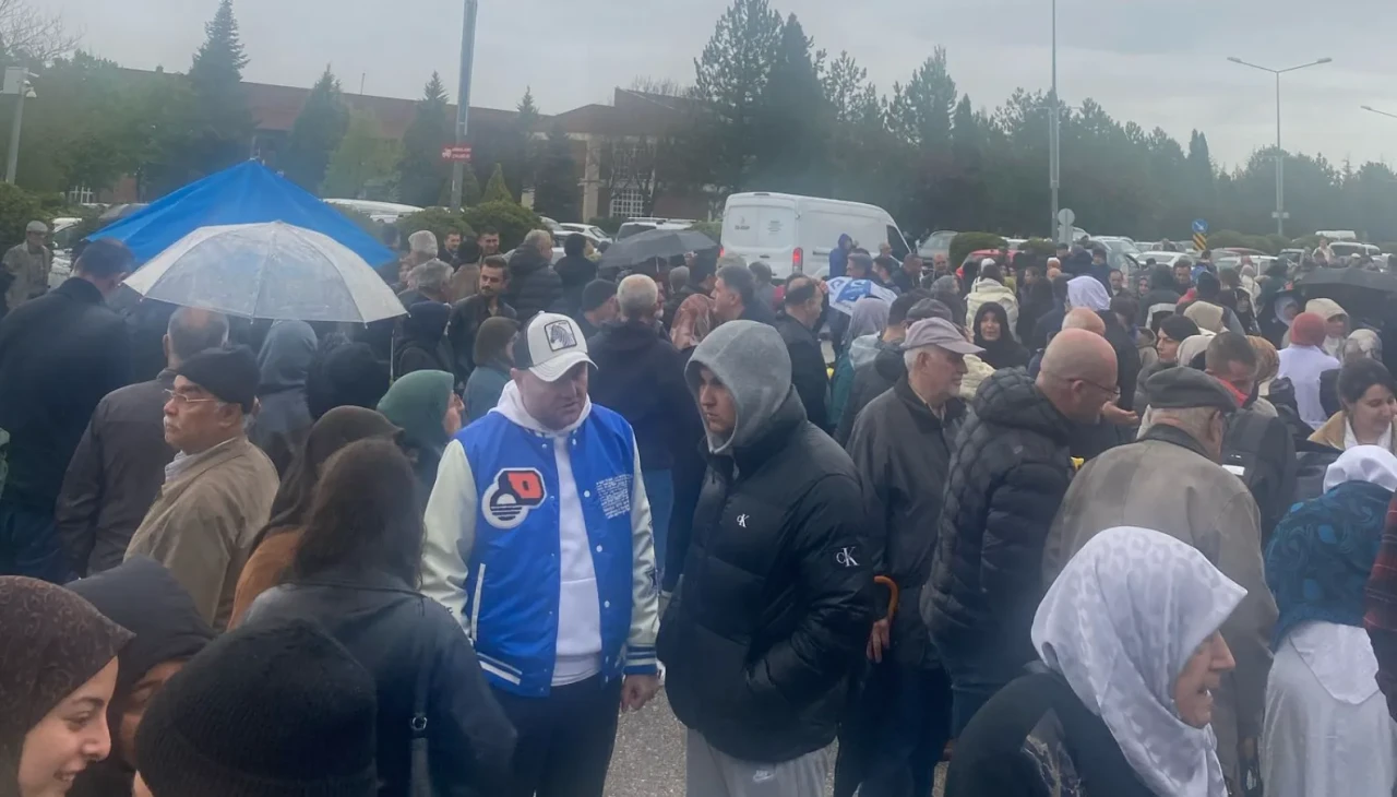 Eskişehir’den ilk hac kafilesi dualarla yola çıktı