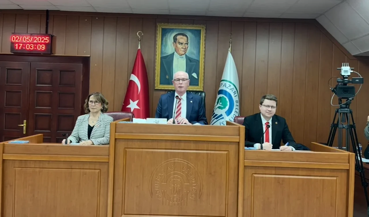 Kazım Kurt: “herkesin cumhurbaşkanı herkese eşit davranmalı”