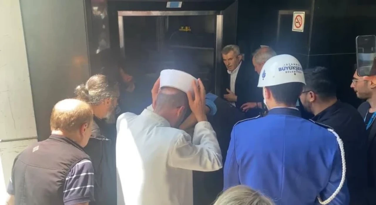 İlhan Şeşen’in cenazesi asansörde mahsur kaldı