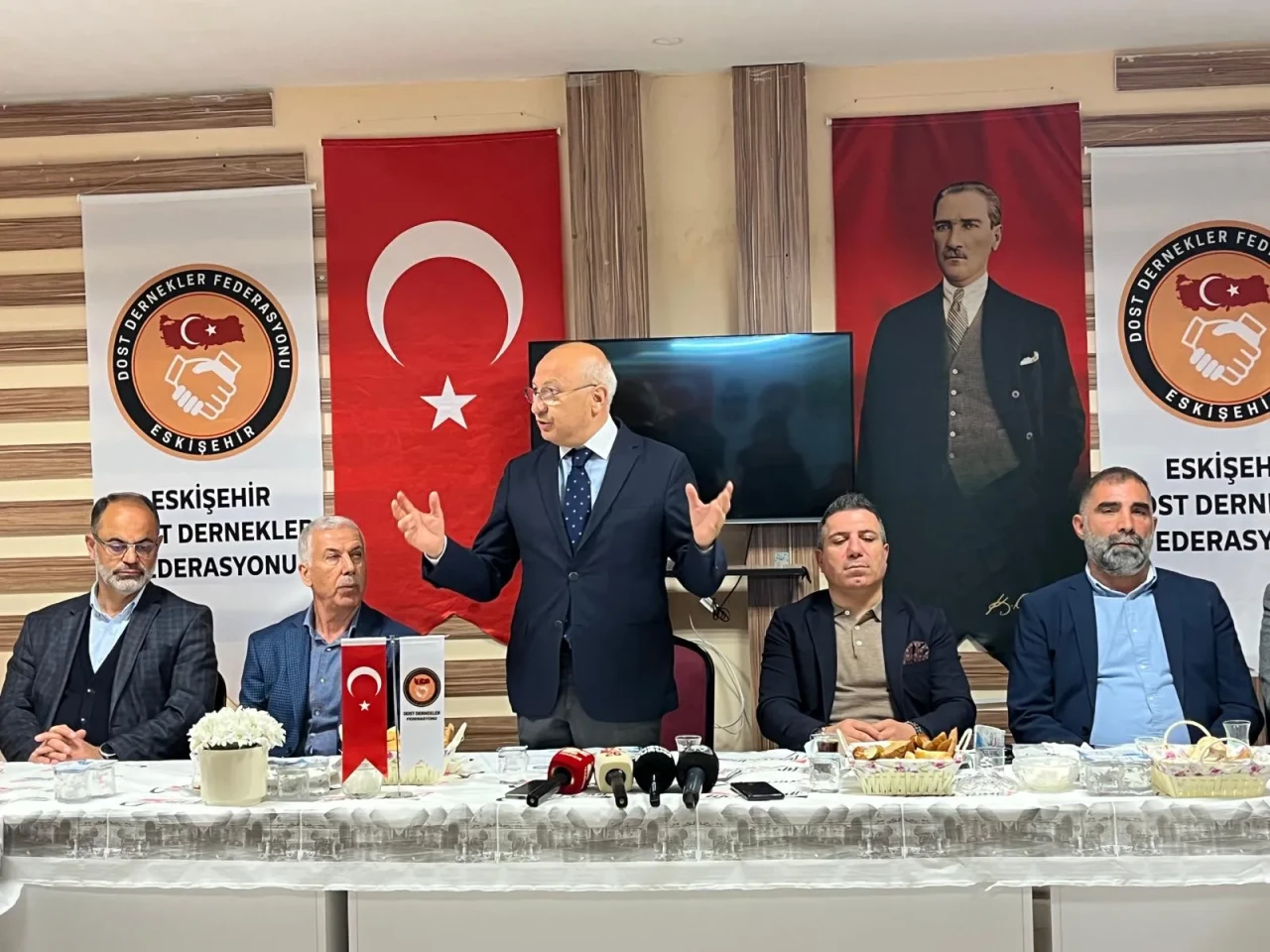 Çakırözer: "Stat ismi Atatürk olarak kalmalı"