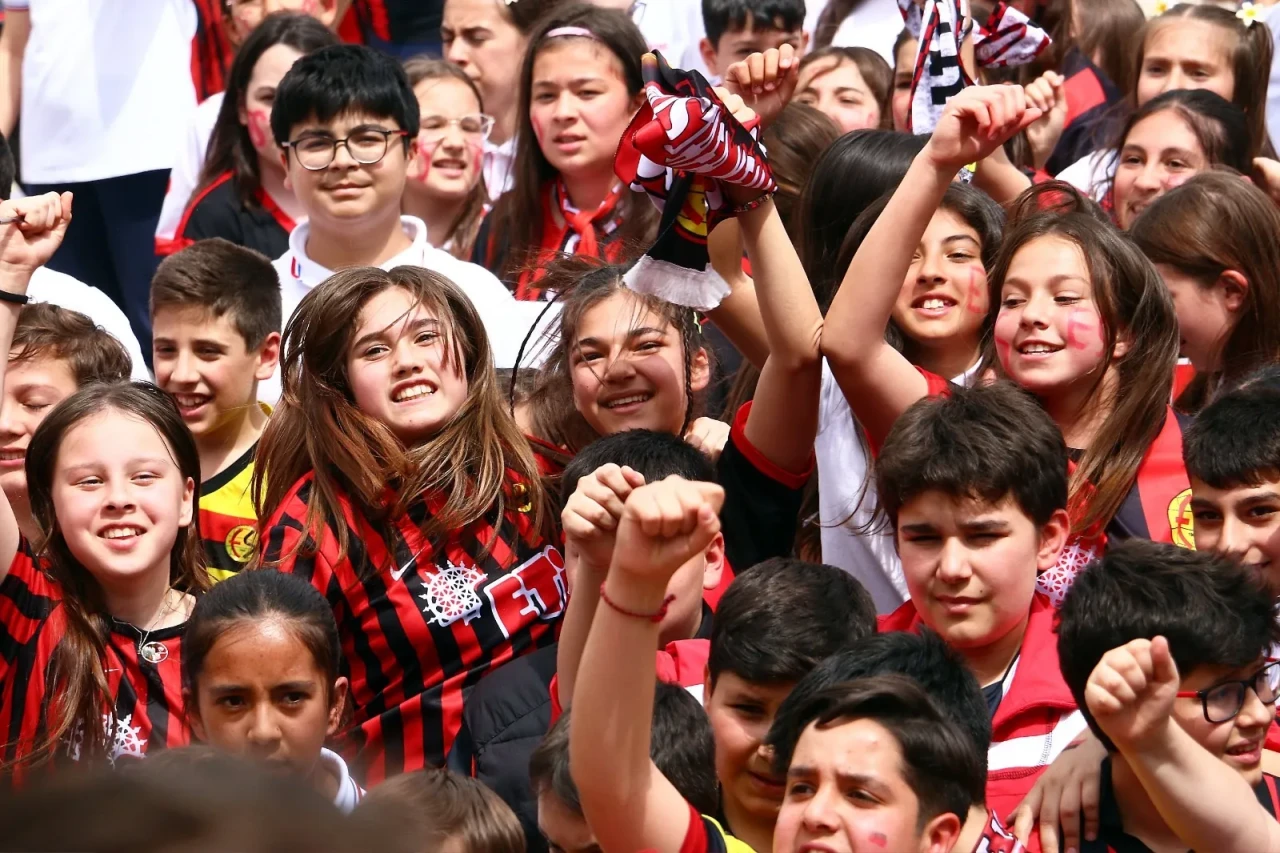 Eskişehirspor’dan öğrencilere moral ziyareti