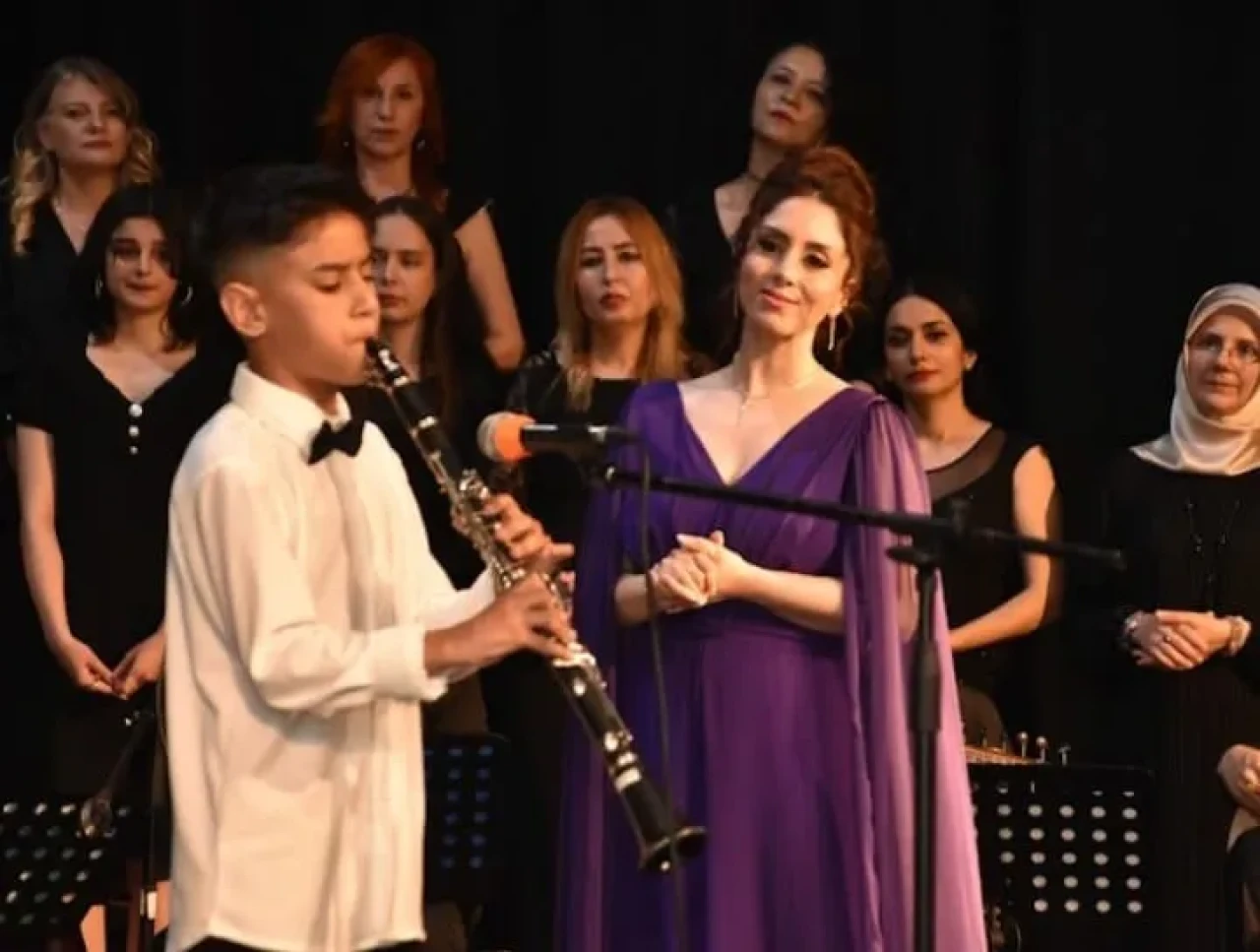 Odunpazarı'nda 11 yaşındaki klarnet dehası Coşkun Mık sahne aldı